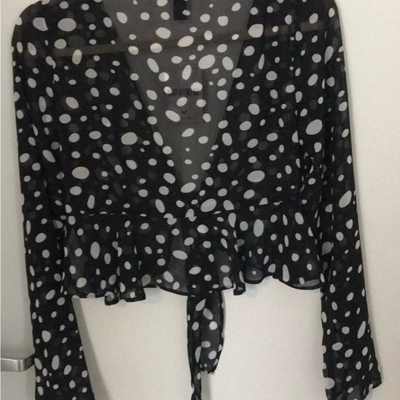 NWT F21 Polka Dot Sheer Black and White Women's Top size M - Picture 3 of 5